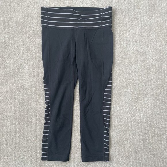 Athleta Leggings Womens XS Black Crop 3 Pair Lot Capri Yoga Pants Workout Active - Picture 11 of 13